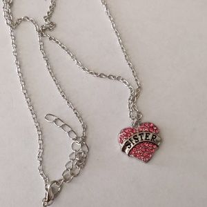 Sister necklace